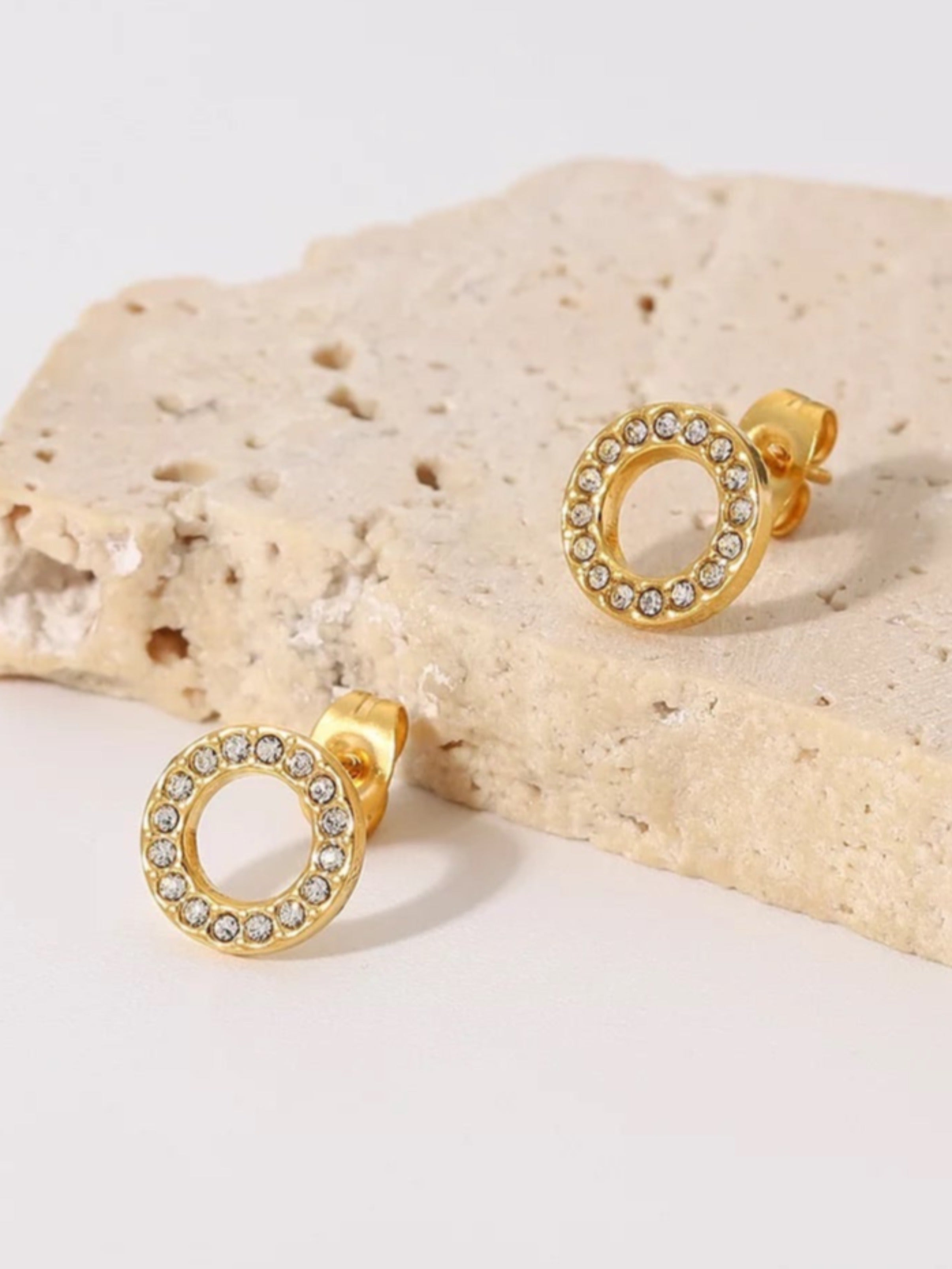 ARETES MANCHESTER